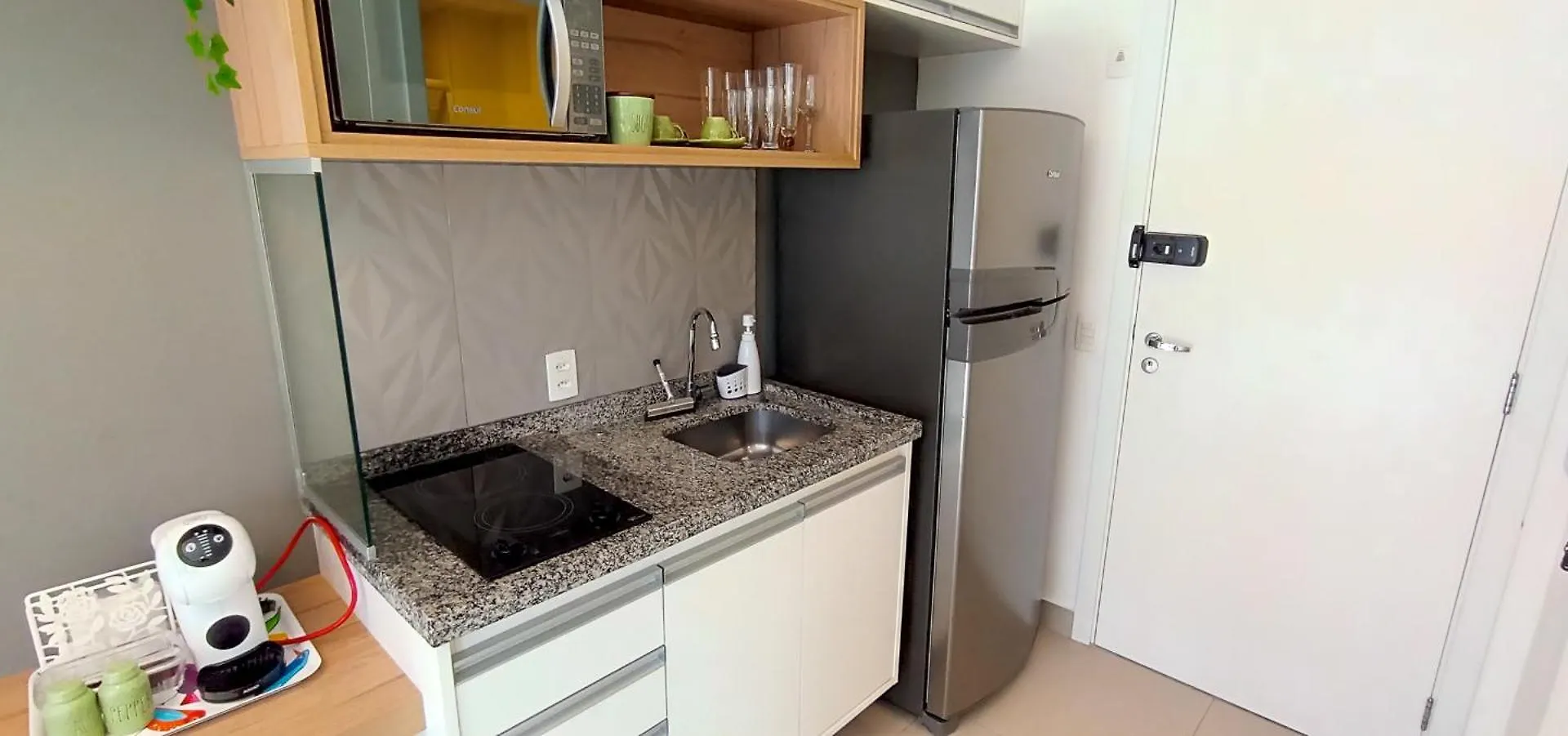 Evergreen Escape - Lindo Ape Na Liberdade Sao Paulo