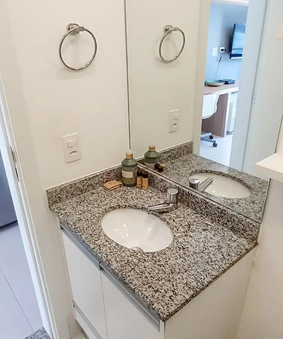 Evergreen Escape - Lindo Ape Na Liberdade Sao Paulo Brazil
